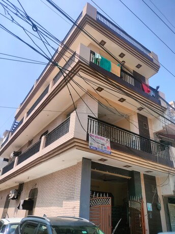 रेसिडेन्शियल घर वर्ग यार्ड फॉर रीसेल इन आठ मरला गुरगांव  6666565