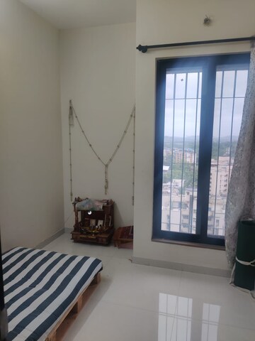 Room in 2 BHK Apartment at Vikhroli West – for Rent