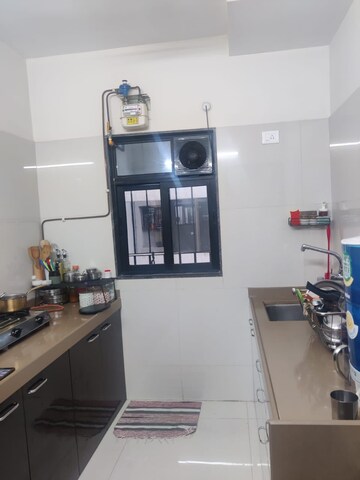 Furnished Amenities in 2 BHK Apartment at Vikhroli West – for Rent
