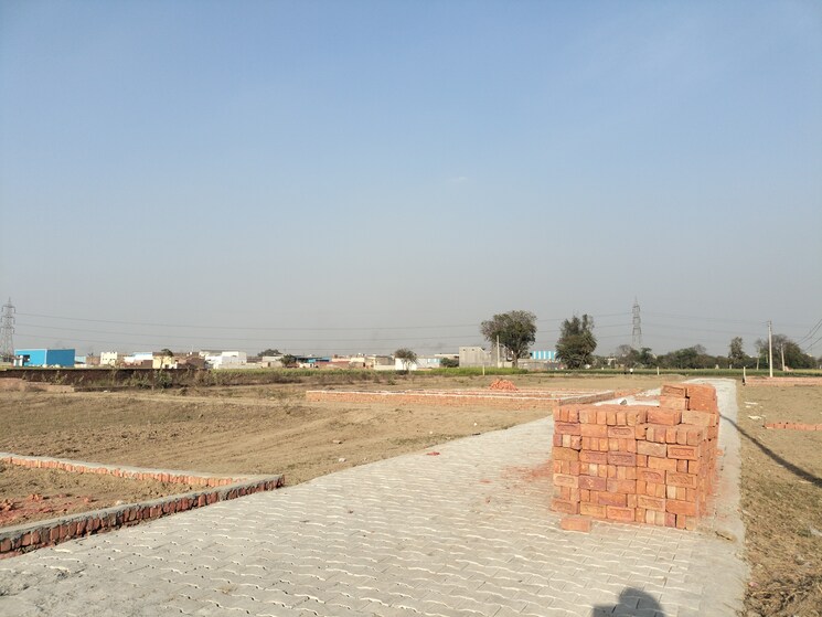 Resale 100 Sq.Yd. Plot in Sarurpur Faridabad - 6671571