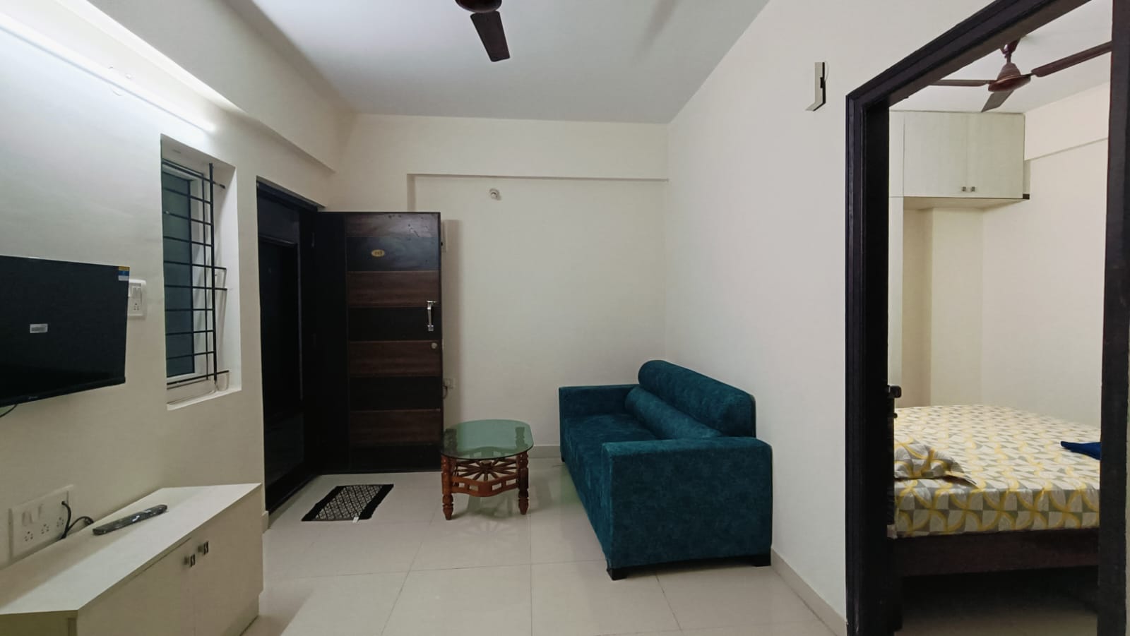 Rental 1 Bedroom 700 Sq.Ft. Apartment in White Orchids, Whitefield