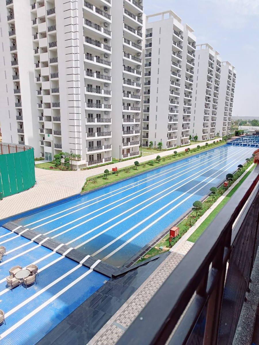 3 BHK Apartment For Rent in Central Park Flower Valley Aqua Front Towers Sohna Sector 33 Gurgaon 6675571