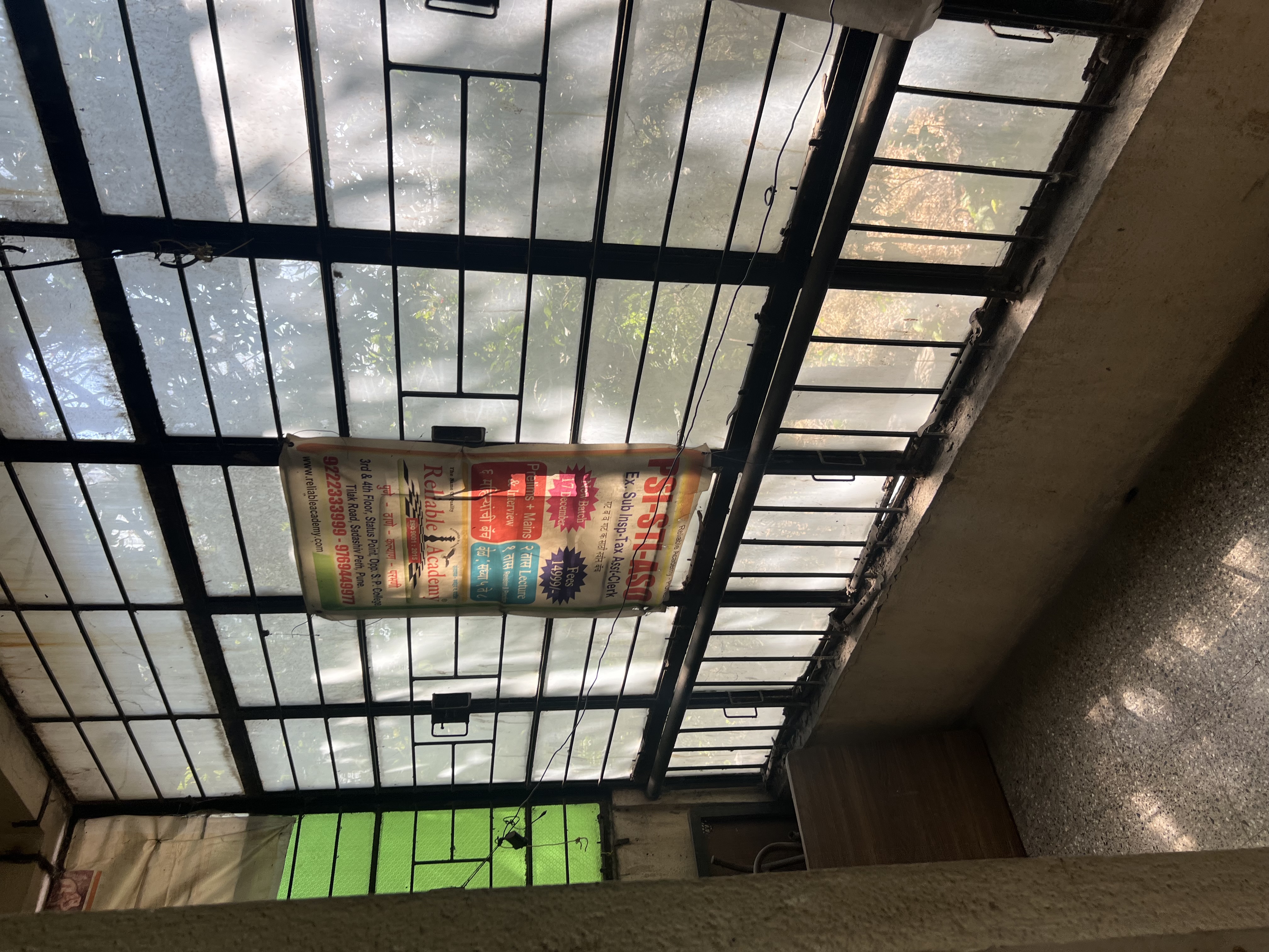 Rental Commercial Office Space 600 Sq.Ft. in Abhimanshree Society