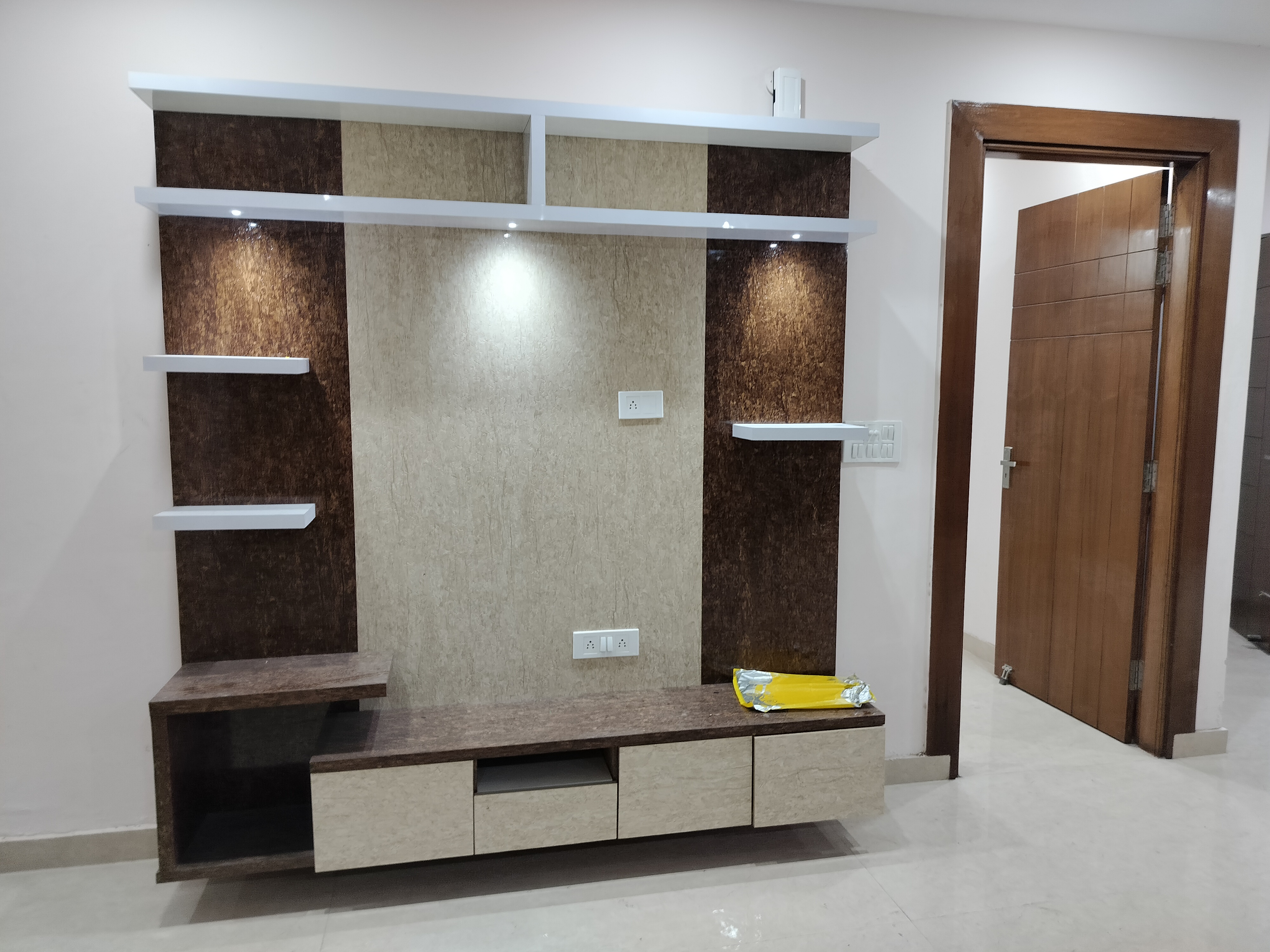 3 BHK Apartment For Resale in Omaxe Royal Residency Sector 79 Faridabad  6676847