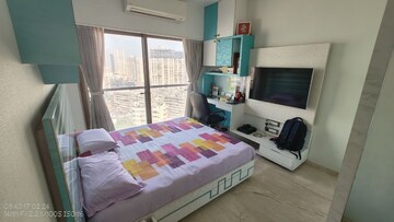 Bedroom in 4 BHK Apartment at DLH Sorrento, Veera Desai Road – for Rent
