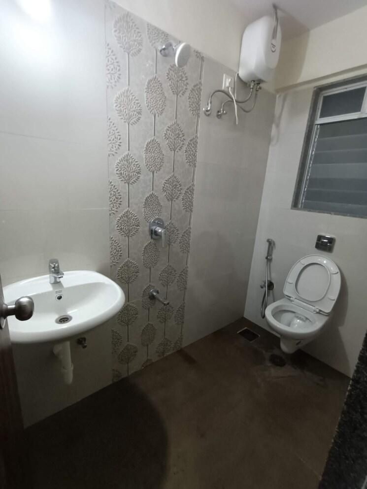 Bathroom, suvasya-swastik-pearl 2 Bedroom 565 Sq.Ft. Apartment In Vikhroli East Mumbai 6679360