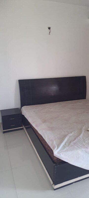 रेसिडेन्शियल फ्लॅट वर्ग फुट फॉर रीसेल इन सेक्टर 68 गुरगांव  6680674