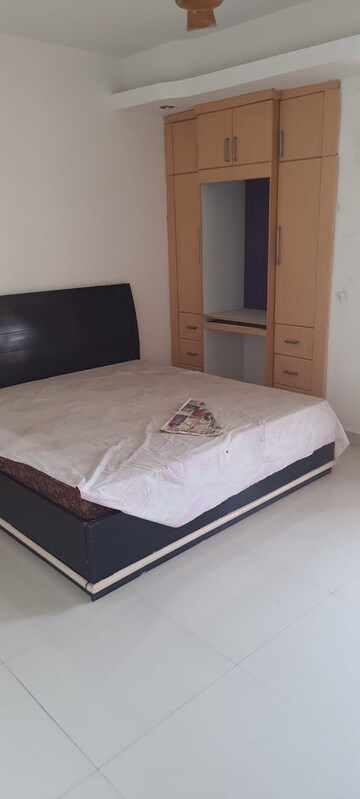 रेसिडेन्शियल फ्लॅट वर्ग फुट फॉर रीसेल इन सेक्टर 68 गुरगांव  6680674