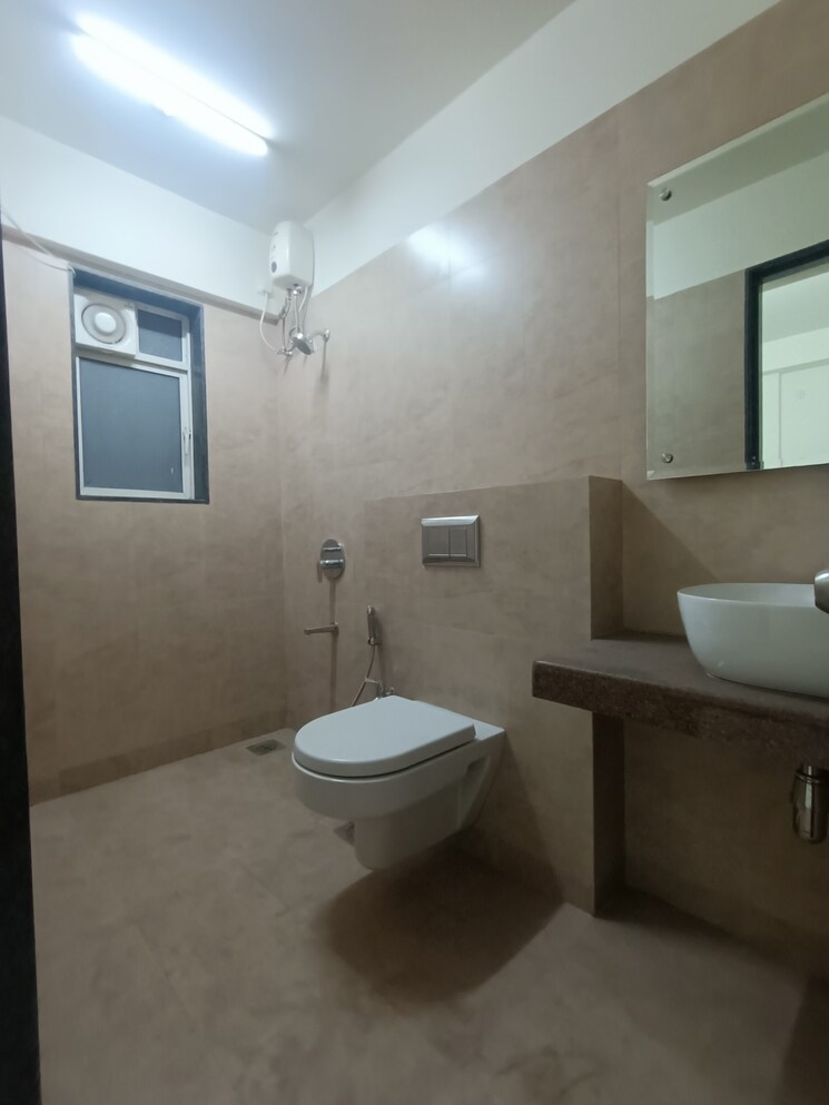 Bathroom, godrej-prime 3 Bedroom 1076 Sq.Ft. Apartment In Chembur Mumbai 6685230