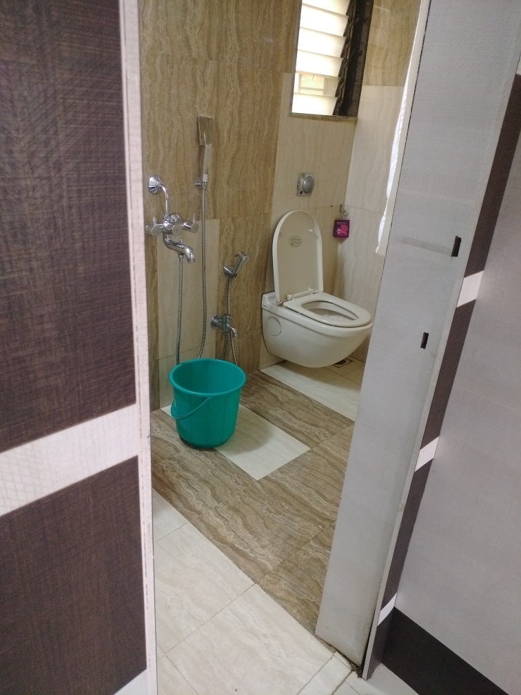 Resale 5 Bedroom 1750 Sq.Ft. Apartment in Jb Nagar Mumbai 6689023