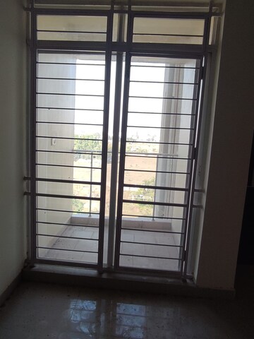  3 BHK Apartment at Kolar Road – for Sale