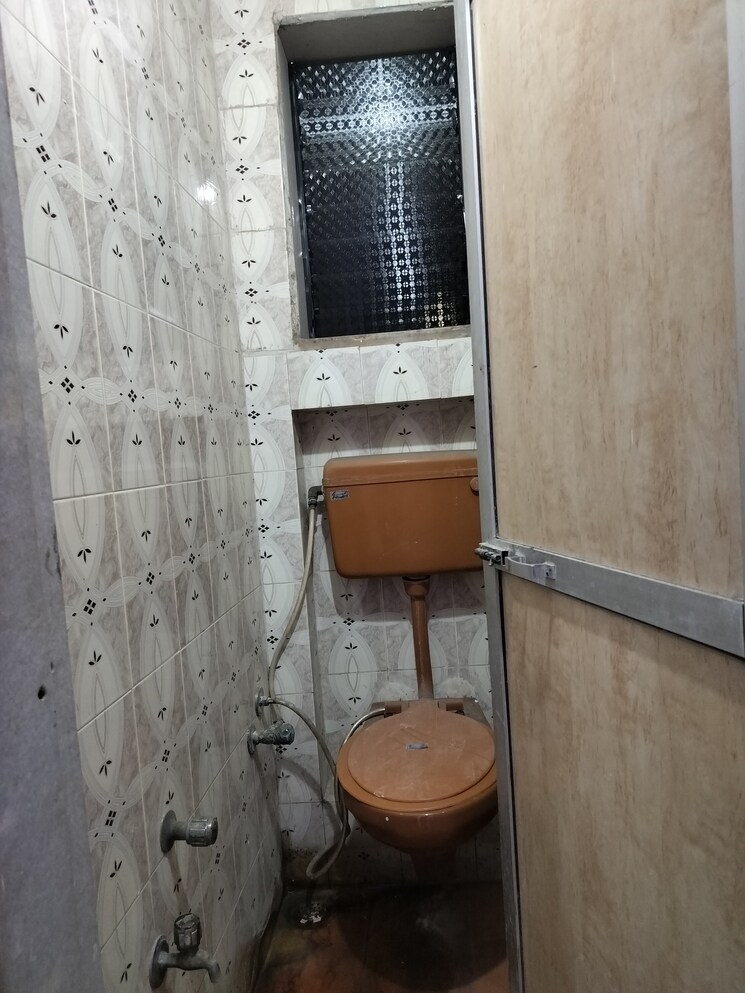 Bathroom, daulat-nagar-chs 2 Bedroom 780 Sq.Ft. Apartment In Kopri Thane 6691767