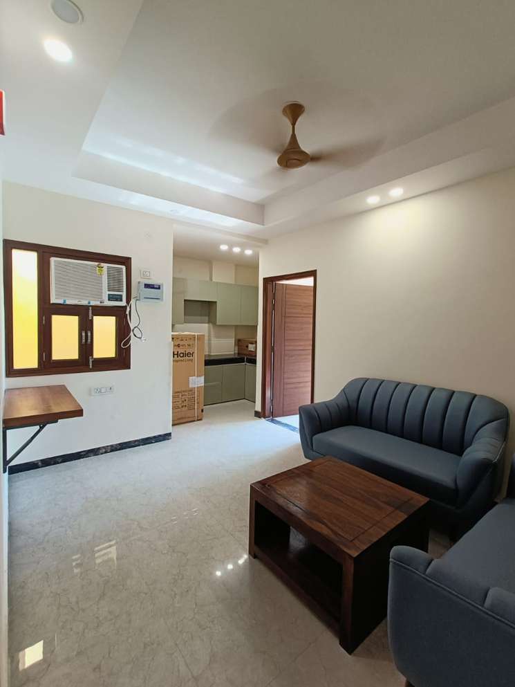 3 Bedroom 1200 Sq.Ft. Builder Floor in Kishangarh Delhi