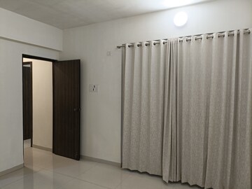 Room in 2 BHK Apartment at Pushpak Nagar – for Sale