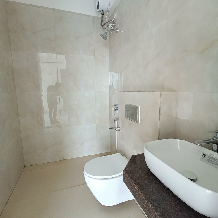 Bathroom, raymond-ten-x-habitat 2 Bedroom 635 Sq.Ft. Apartment In Pokhran Road No Two Thane 6697012
