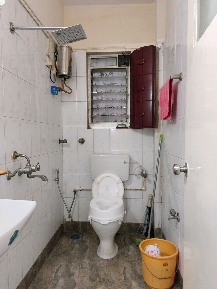 Bathroom, nandkutir-chs 4 Bedroom 1275 Sq.Ft. Penthouse In Kopar Khairane Navi Mumbai 6697102