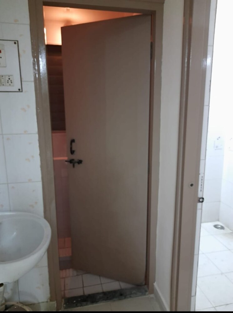 Bathroom, belvalkar-ishan-srushti 2 Bedroom 850 Sq.Ft. Apartment In Warje Pune 6698133