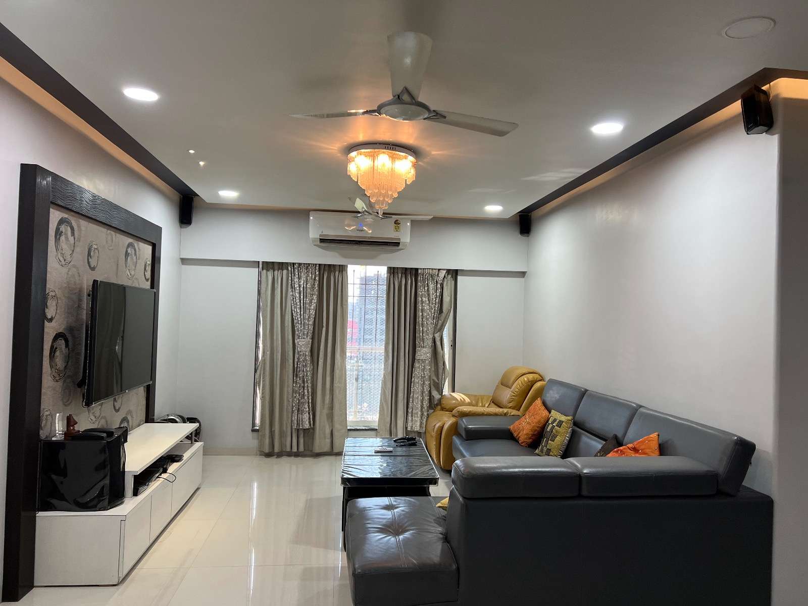 3 BHK Apartment For Rent in Evershine Greens Andheri West Mumbai 6699316