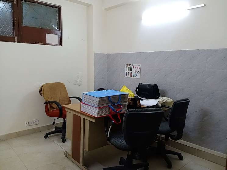 Commercial Office Space 900 Sq.Ft. in Mehrauli Delhi