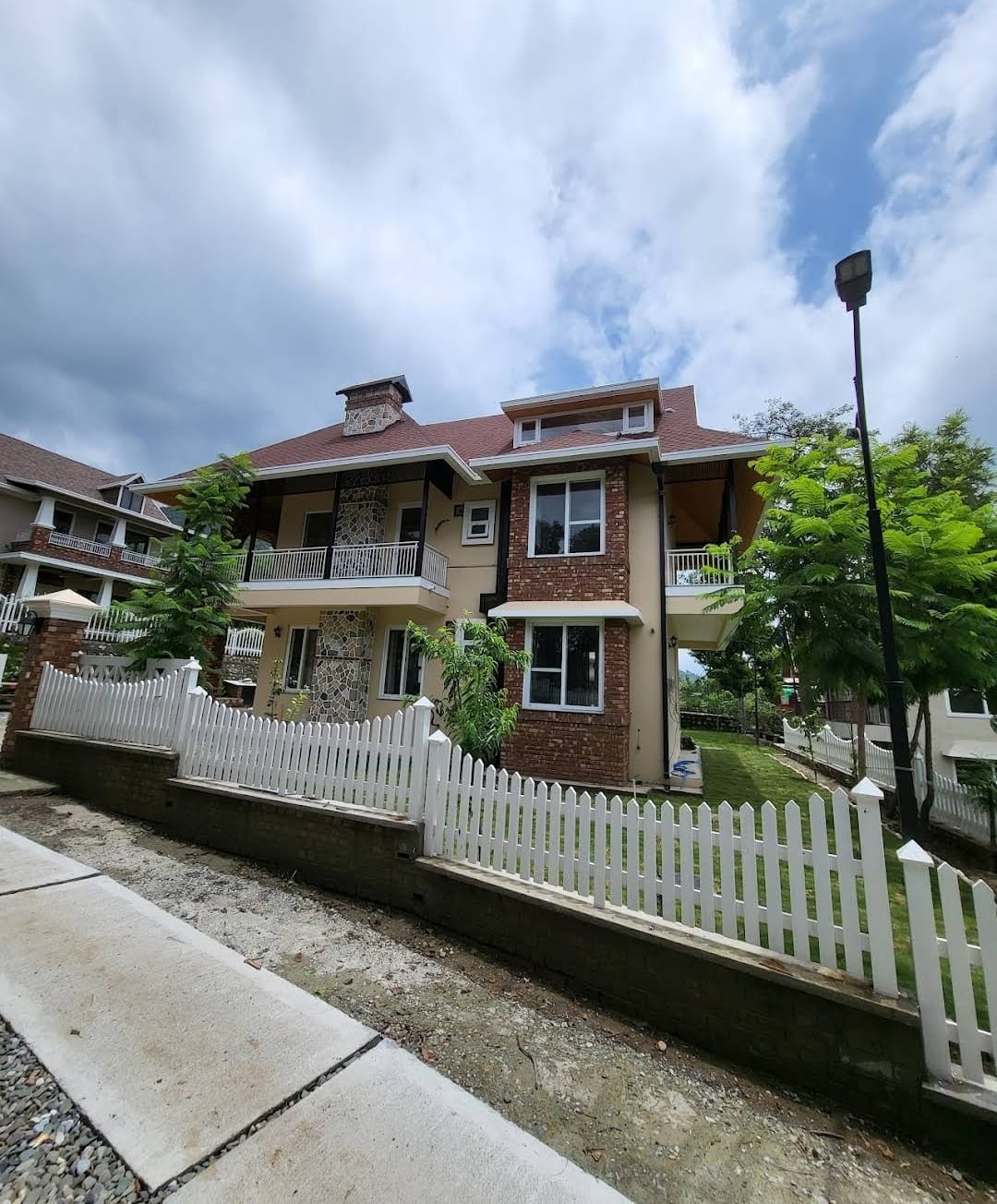 Rental 3 Bedroom 1500 Sq.Ft. Independent House in Aman Vihar Dehradun