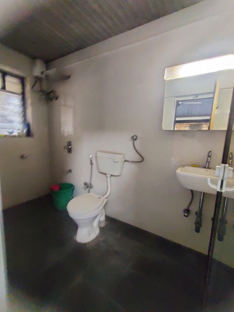 Attached Bathroom, moroccan-cooperative-housing-society 3 Bedroom 1862 Sq.Ft. Apartment In Goregaon East Mumbai 6706749