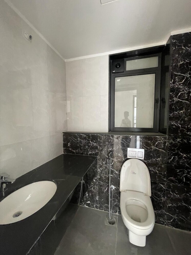 Bathroom, lodha-palava-serenity-b 3 Bedroom 1500 Sq.Ft. Apartment In Dombivli East Thane 6714384