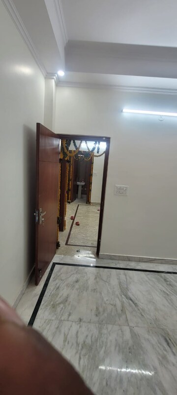 Furnished Amenities in 2 BHK Apartment at Saya Zenith, Ahinsa Khand ii – for Sale