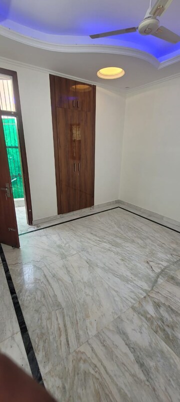 Room in 2 BHK Apartment at Saya Zenith, Ahinsa Khand ii – for Sale