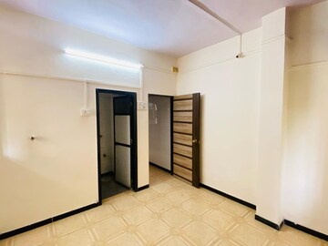 Room in 2 BHK Builder Floor at Dombivli West – for Rent