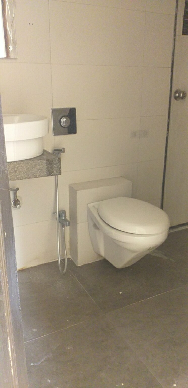 Bathroom, stg-atlantis 1 Bedroom 430 Sq.Ft. Apartment In Panch Pakhadi Thane 6721344
