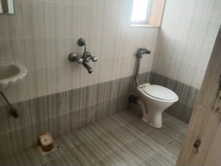 Bathroom, claridge-apartment 1 Bedroom 500 Sq.Ft. Apartment In Andheri West Mumbai 6722833
