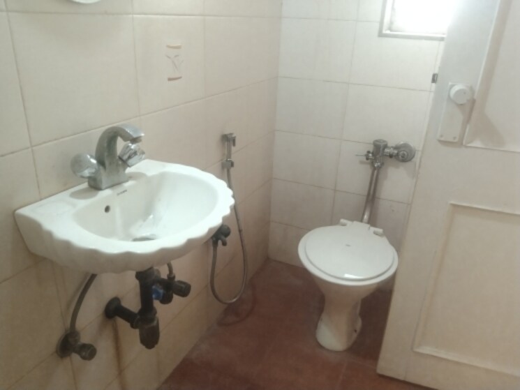 Bathroom, claridge-apartment 1 Bedroom 500 Sq.Ft. Apartment In Andheri West Mumbai 6722833