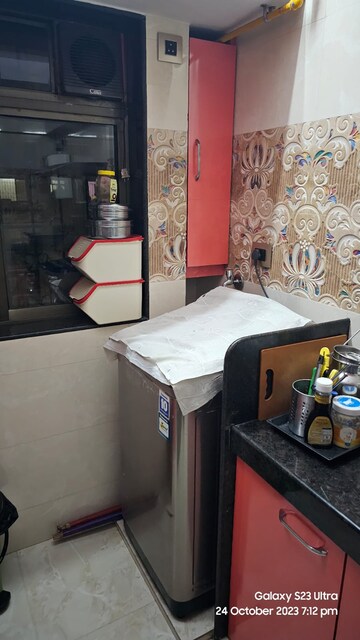 रेसिडेंशियल फ्लैट वर्ग फुट फॉर रीसेल इन संताक्रूज़ वेस्ट मुंबई  6723510