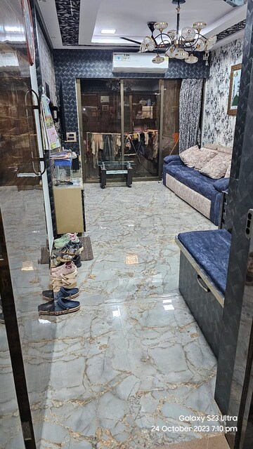 रेसिडेंशियल फ्लैट वर्ग फुट फॉर रीसेल इन संताक्रूज़ वेस्ट मुंबई  6723510