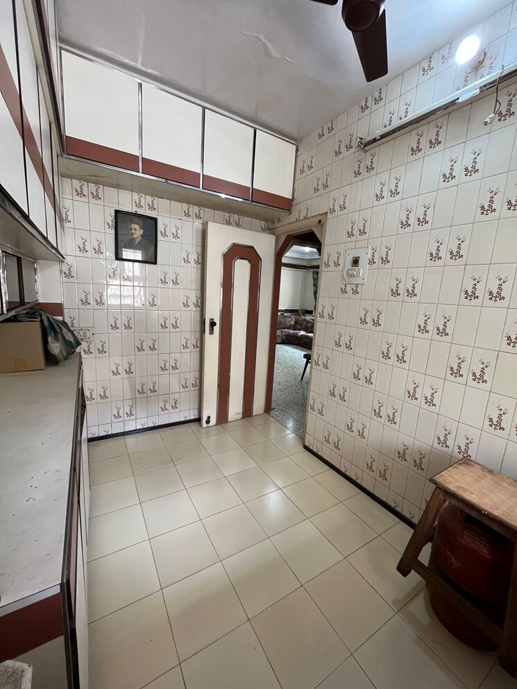 Bathroom, pushtikar-chs 4 Bedroom 1040 Sq.Ft. Apartment In Jogeshwari West Mumbai 6723644