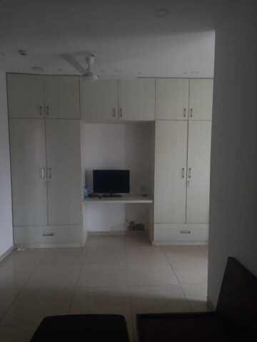 Room in 1 BHK Apartment at Ajnara Daffodil, Sector 137 – for Rent