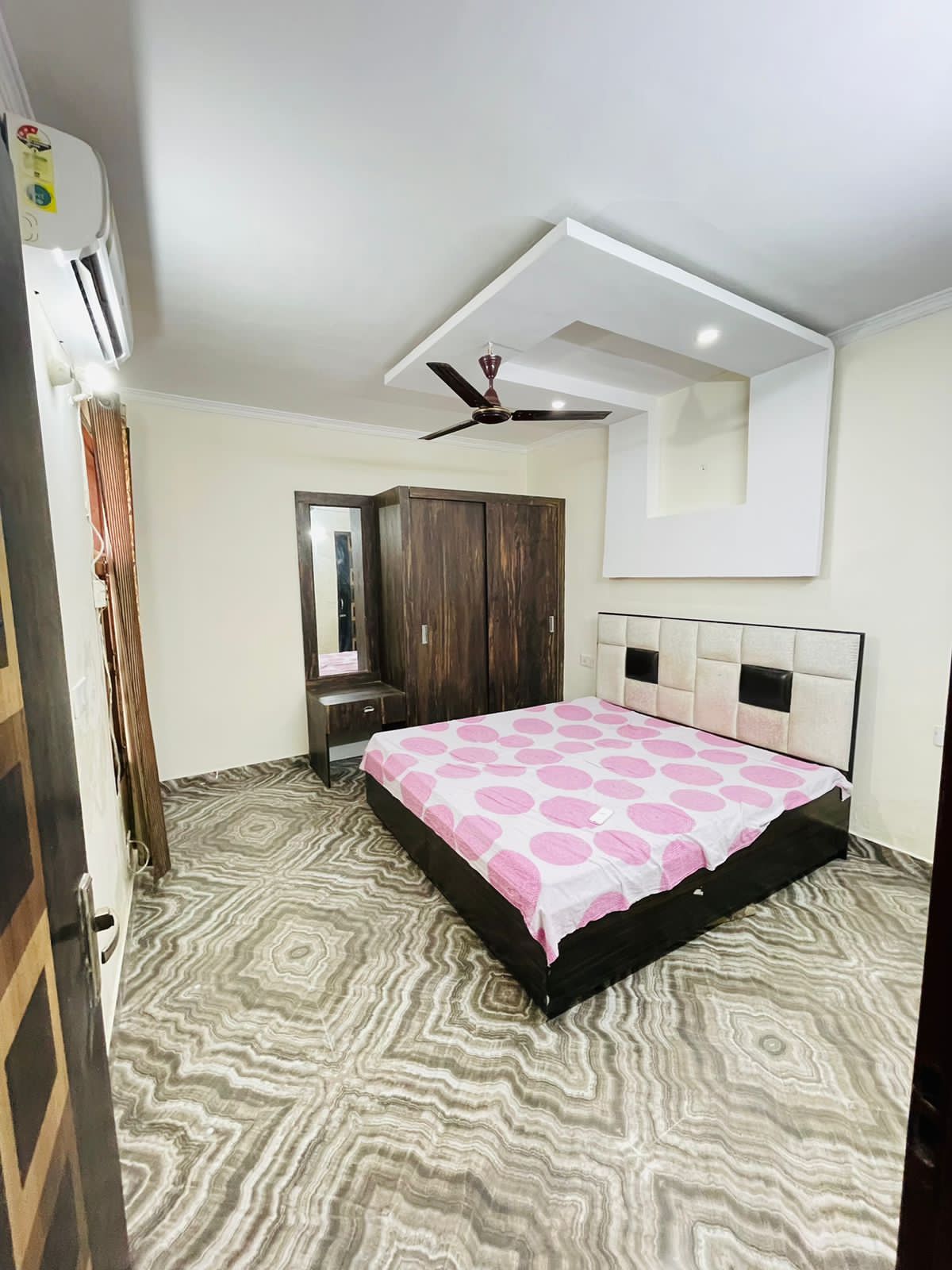 Rental 1 Bedroom 690 Sq.Ft. Apartment in Kharar Road Mohali 6725012
