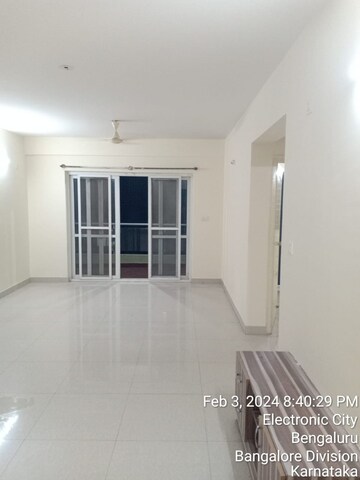 Room in 3 BHK Apartment at VRR Nest, Hosur Road – for Rent