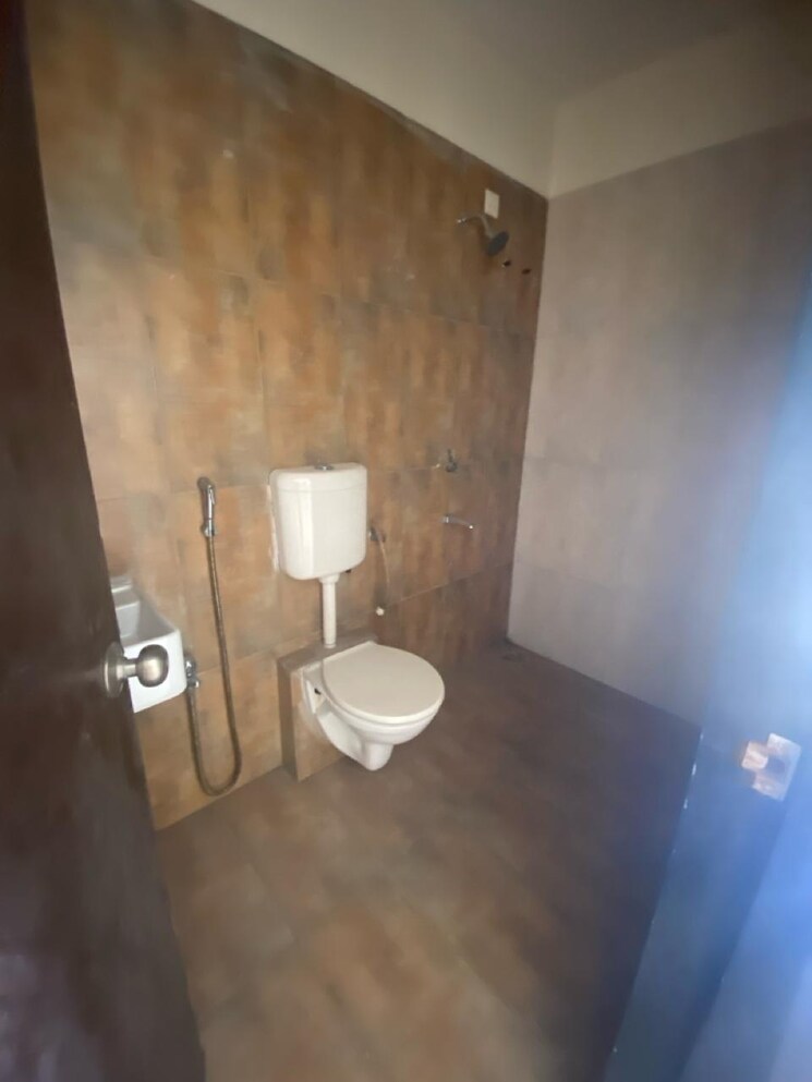 Bathroom, kdc-central-heights 2 Bedroom 970 Sq.Ft. Apartment In Kausa Thane 6725774