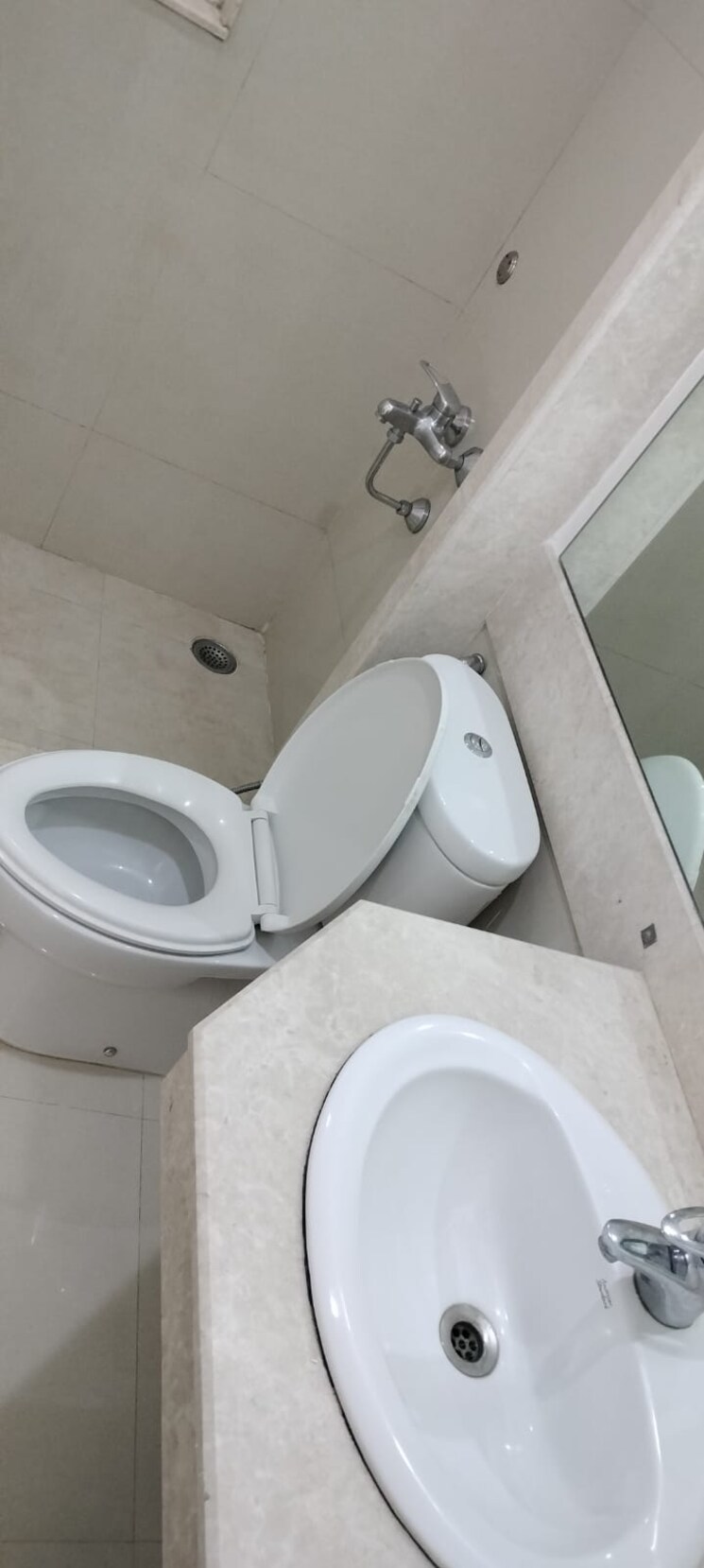 Bathroom, l-t-emerald-isle 4 Bedroom 1954 Sq.Ft. Apartment In Powai Mumbai 6726880