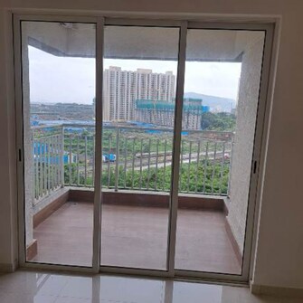 2 BHK Apartment For Resale in Lodha Amara Tower 23 Kolshet Road Thane  6728345