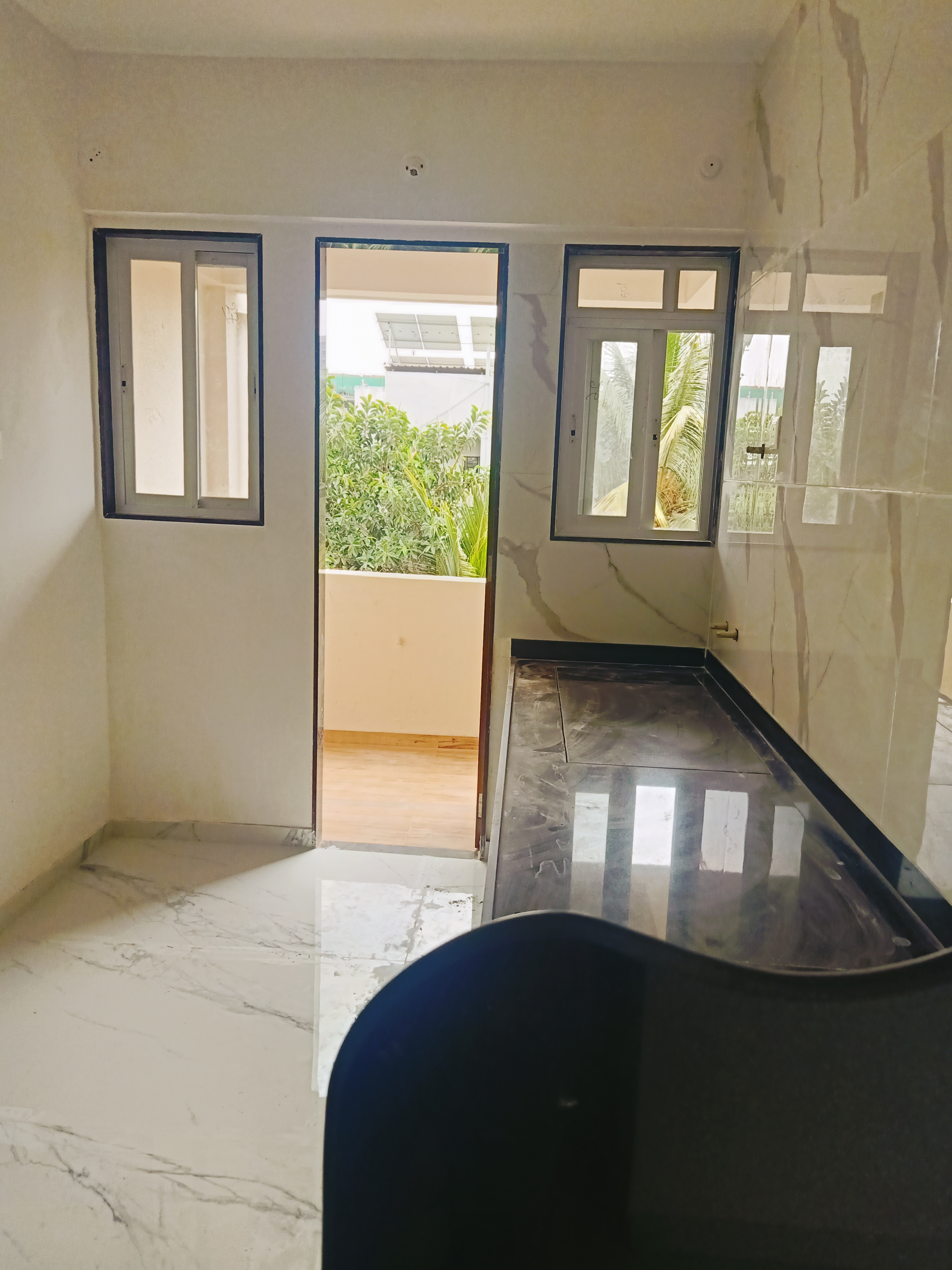 Rental 2 Bedroom 950 Sq.Ft. Apartment in Ghorpadi Pune 6728660