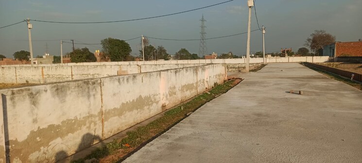 Resale 100 Sq.Yd. Plot in Gwalior Road Agra - 6728727