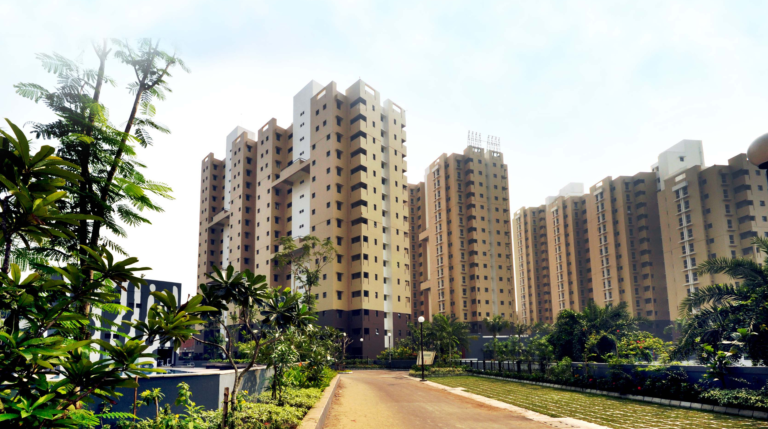 2 BHK Apartment For Rent in Bengal Ambuja Upohar