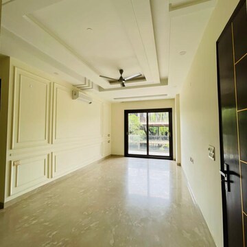 Bedroom in 4 BHK Builder Floor at Ansal API Esencia Wood Winds, Sector 67 – for Rent