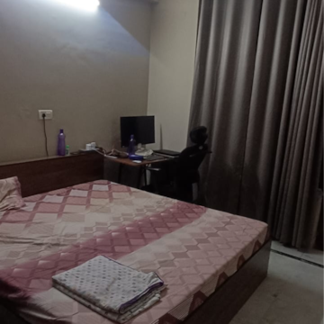 Bedroom in 2.5 BHK Builder Floor at Ansal Sushant Lok I, Sector 43 – for Rent