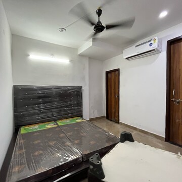 Bedroom in 1 BHK Builder Floor at Ansal Sushant Lok I, Sushant Lok I – for Rent