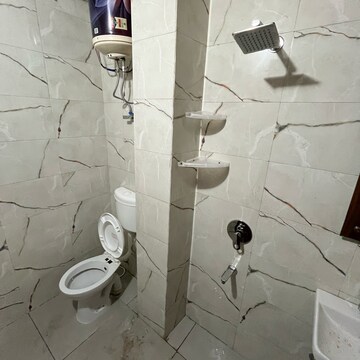 Bathroom in 1 BHK Builder Floor at Ansal Sushant Lok I, Sushant Lok I – for Rent