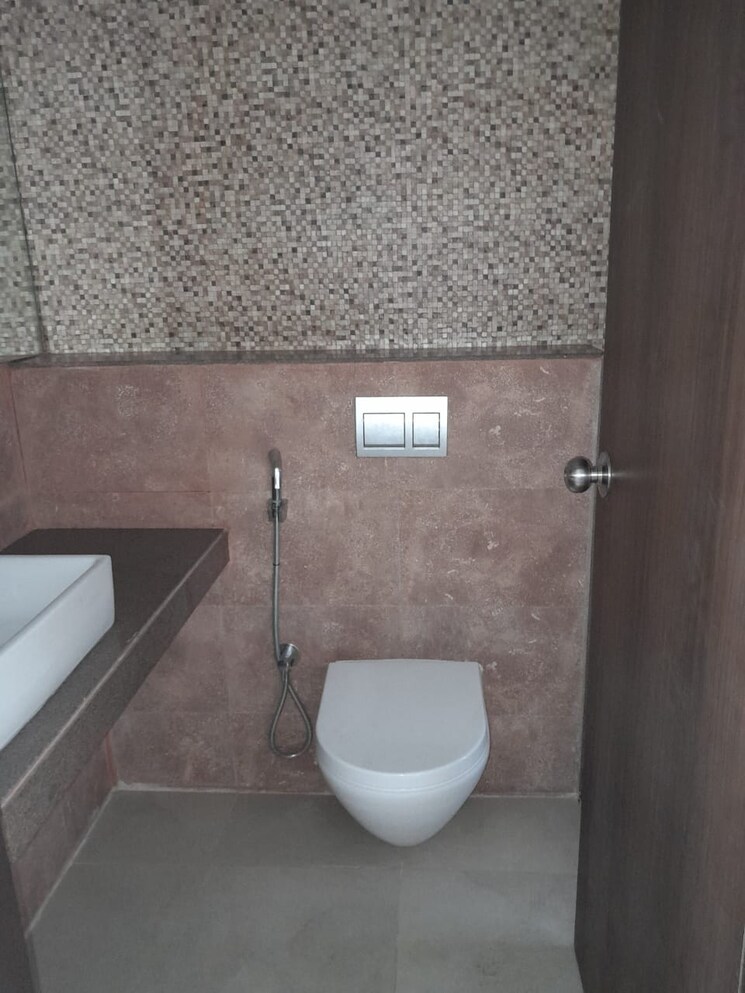 Attached Bathroom, d-v-shree-shashwat 1 Bedroom 658 Sq.Ft. Apartment In Mira Road Thane 6738569