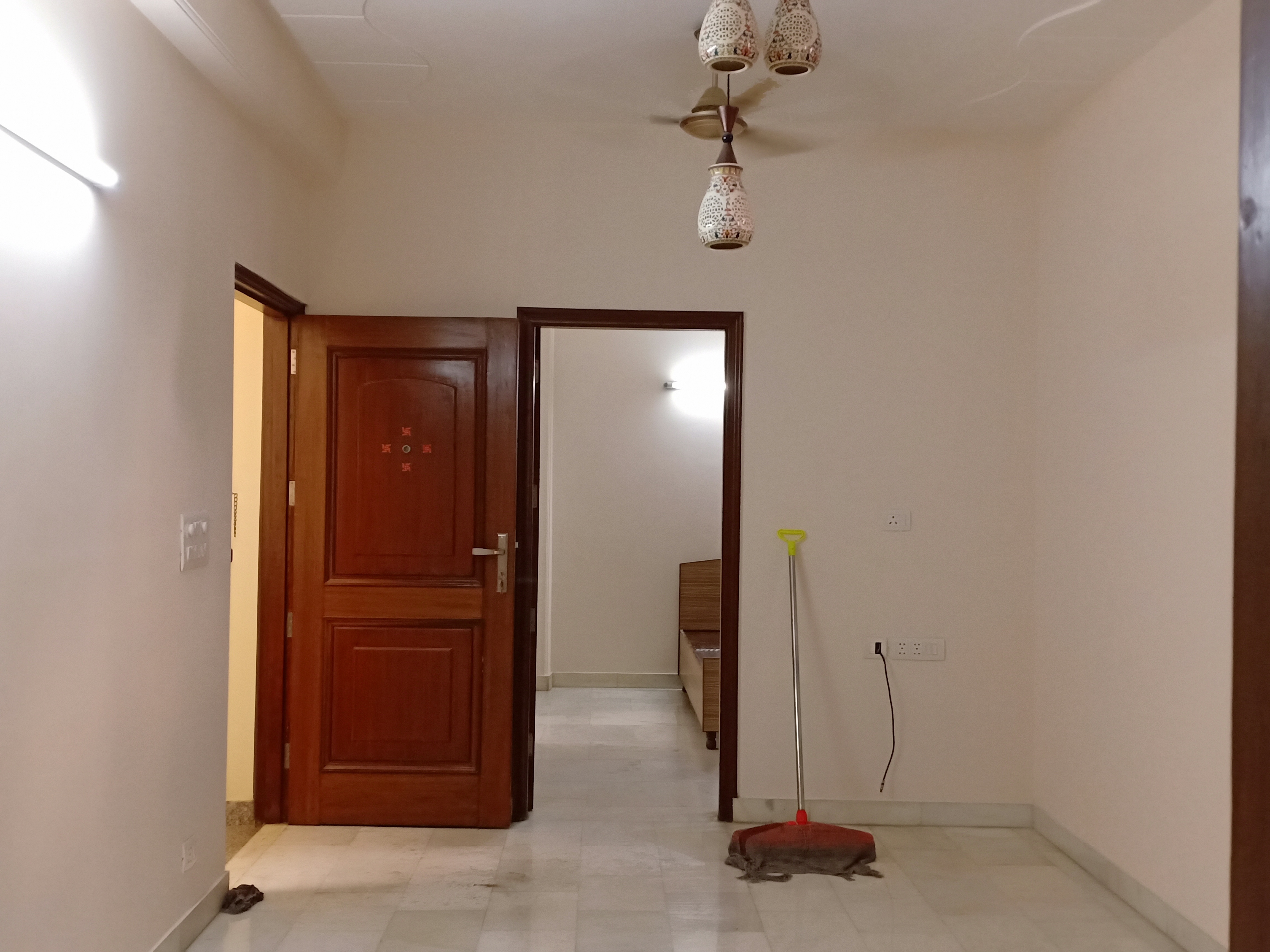 Rental 2 Bedroom 900 Sq.Ft. Apartment in RWA Khirki DDA Flats, Khirki